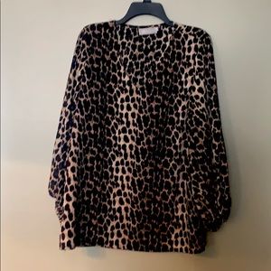Belongsei Leopard Pint Blouse